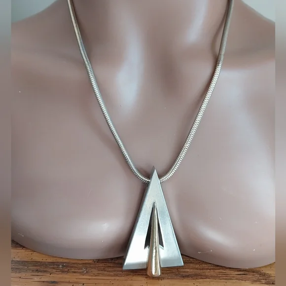 Geometric Silver Necklace Set - Picture 3 of 13